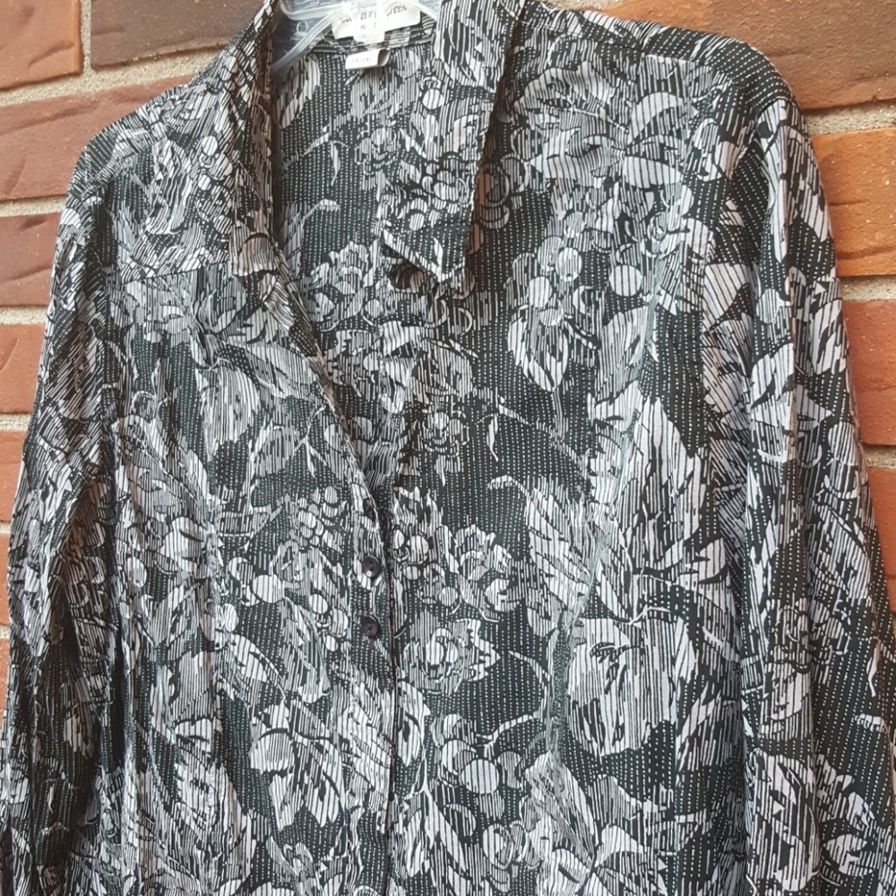 Lightweight blouse